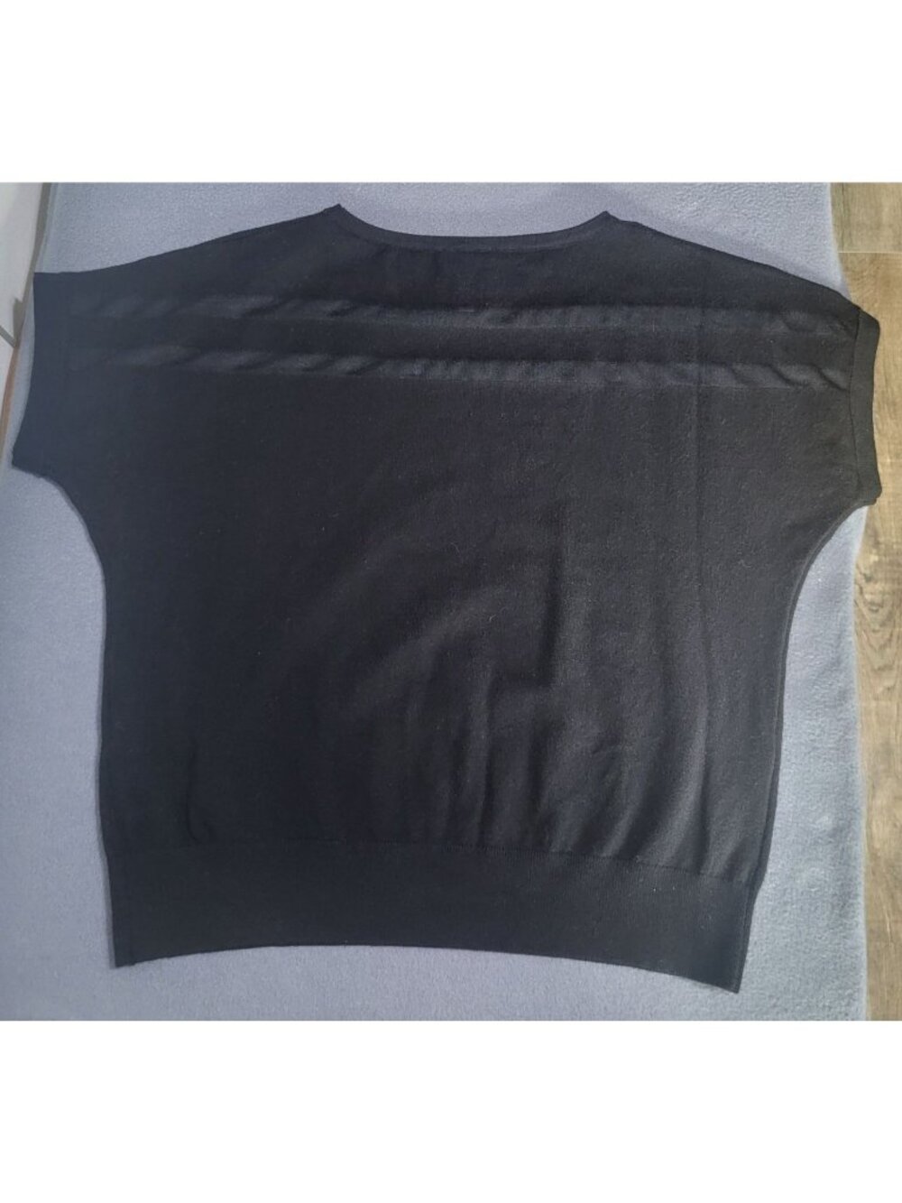 Sioni Black Mesh Inset Stripe Short Sleeved Pullover Sweater Shirt SZ M *FLAWS - Picture 2 of 9